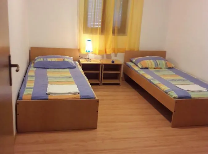 Apartmani Dokoza Апартаменты *